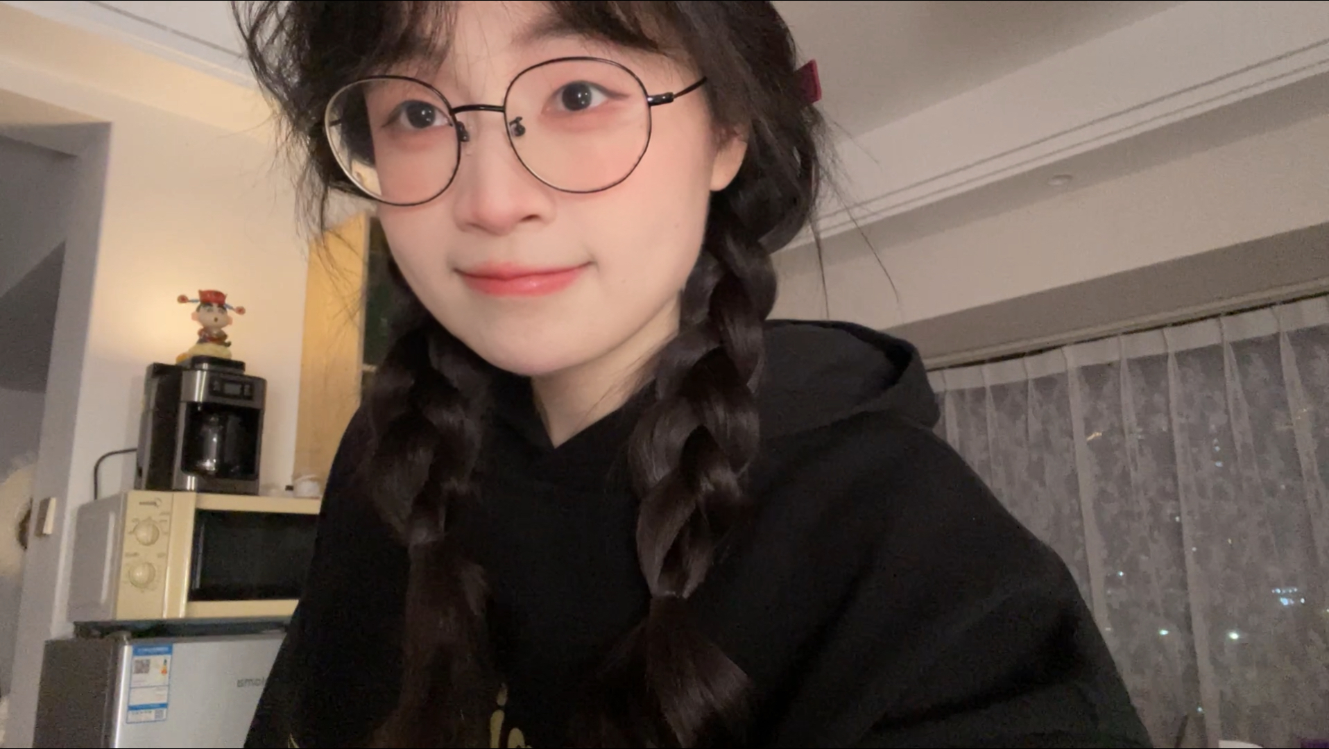 影过来去匆匆，不过一点归鸿