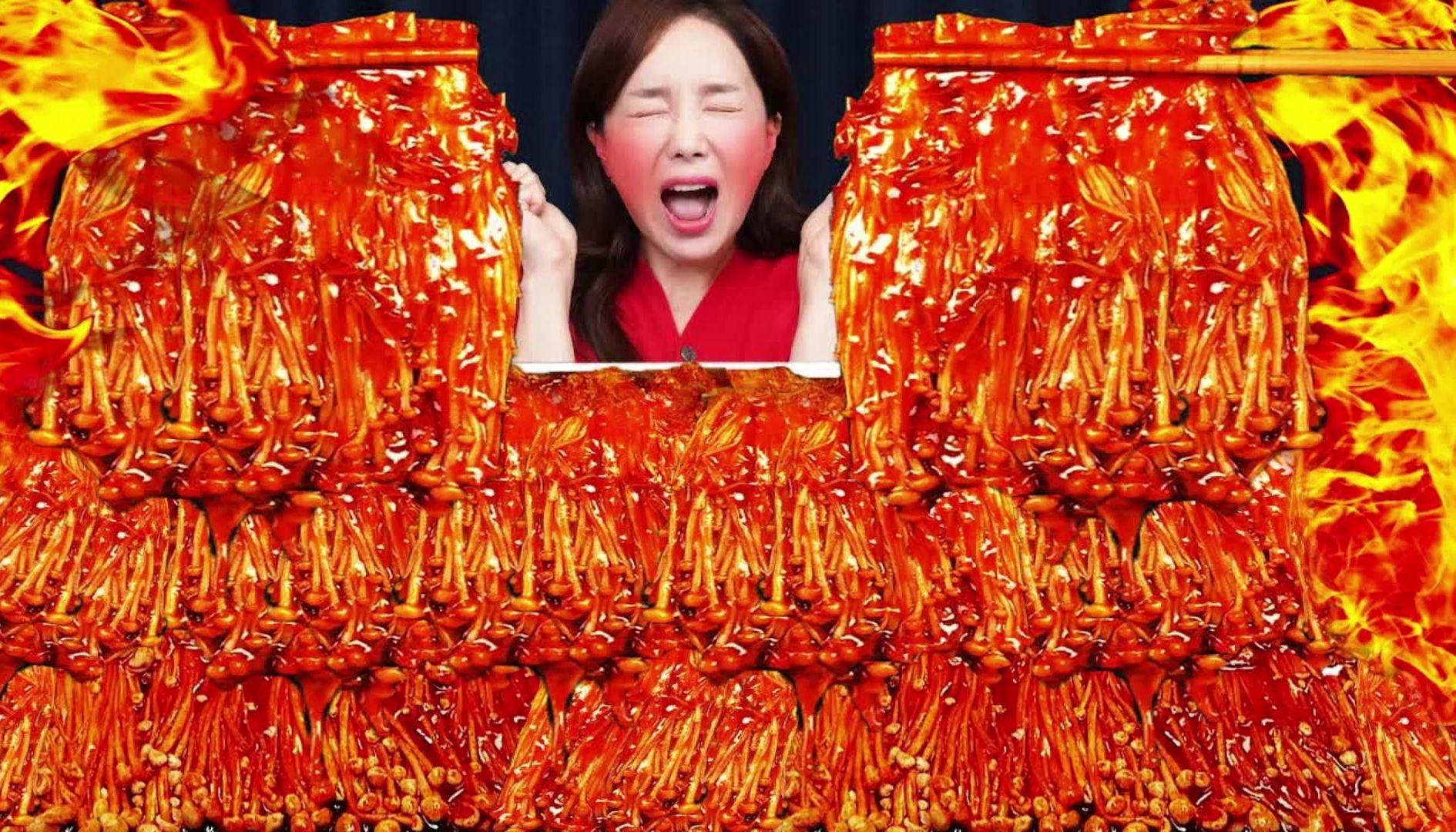 【韩Ssoyoung】火鸡面酱拌金针菇，辣哭了！！！