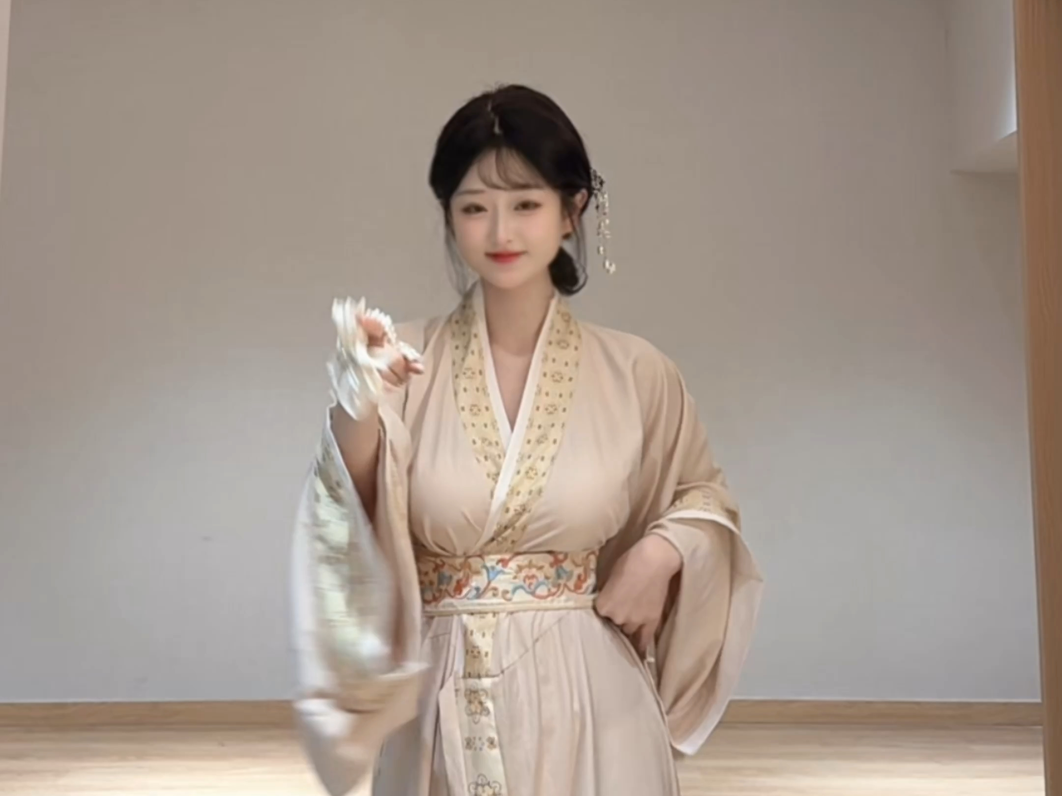 04女大汉服穿搭舞蹈