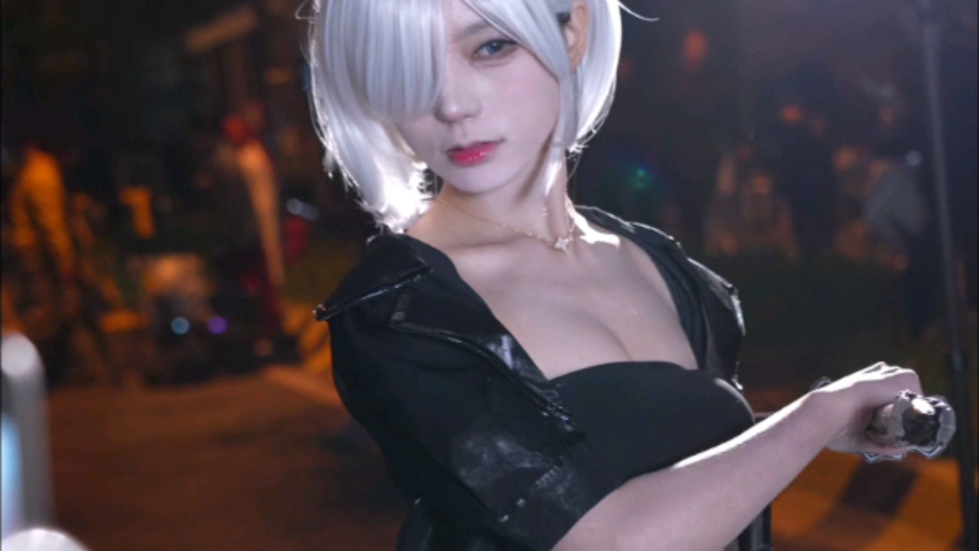 [2B Bunny Girl cos] - Breastplaining pu leather pants black silk, long knife a swing