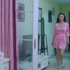 美女一回来就换衣服，发现自己洗换的内衣物被人动过了，马上提高了警惕