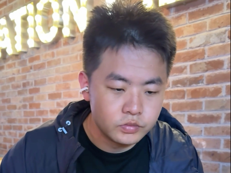 吃个“小”披萨