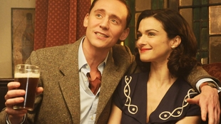 飞蛾扑火的真实故事 0451cb46e2ab663f14bcf343f24e1f5960970dcb.jpg@310w_174h_1c_100q.jpg