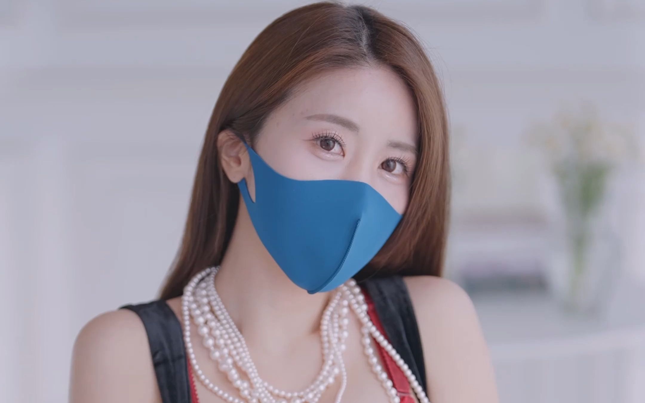 Miss Rose's Aristocratic Lightweight Outfit