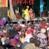 豫东红脸王刘忠河老先生演唱现场，看着黑压压的观众，不得不说，豫剧的群众土壤真好