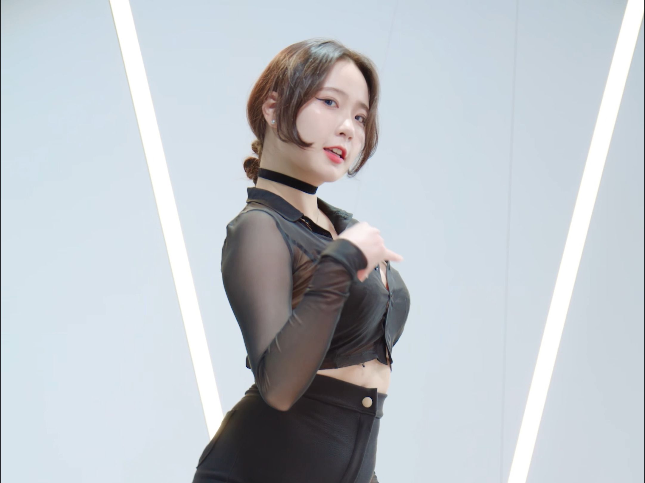 郑 仁 wiggle wiggle 黑纱