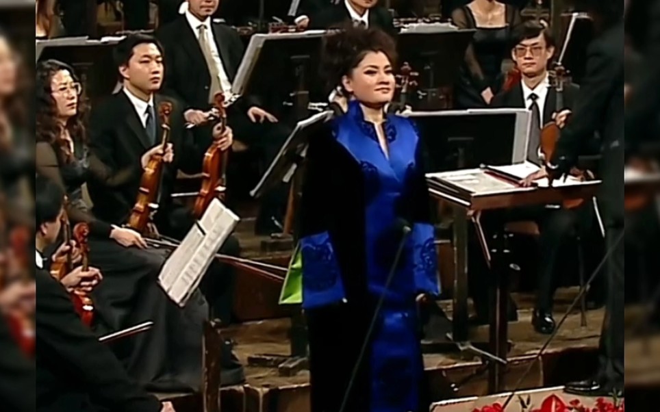 歌剧《茶花女》选曲《为什么我的心是这样的激动》么红维也纳金色大厅演唱，中国东方交响乐团演奏，指挥彭家鹏