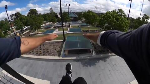 跑酷视频大神合集 07216cb8531dd49dfb29bba6e51ab79baeaea45e.jpg@480w_270h_1c