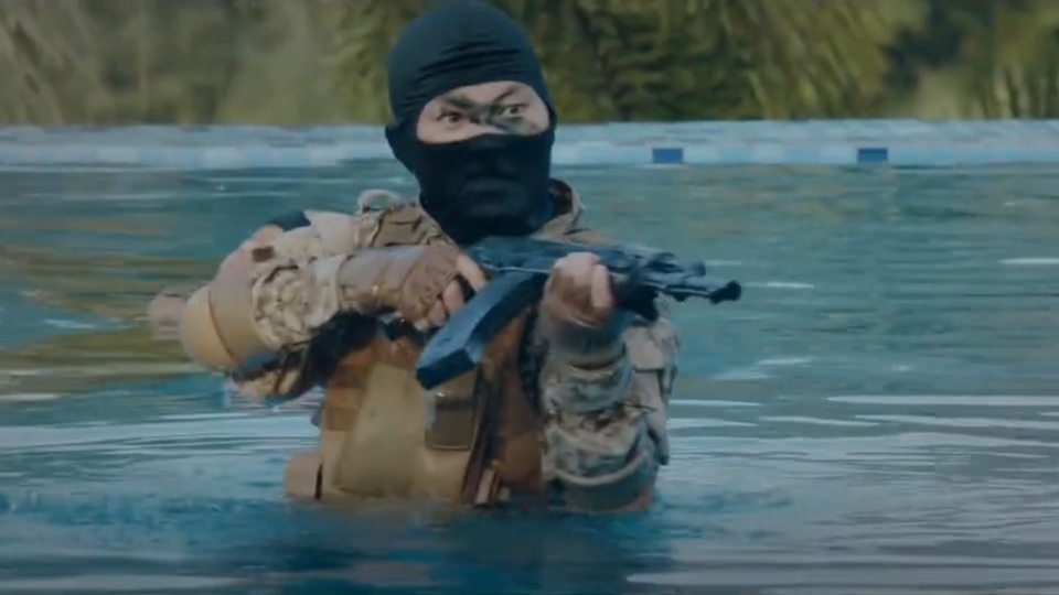 【反派】中外影视剧中蒙面雇佣兵战术对比