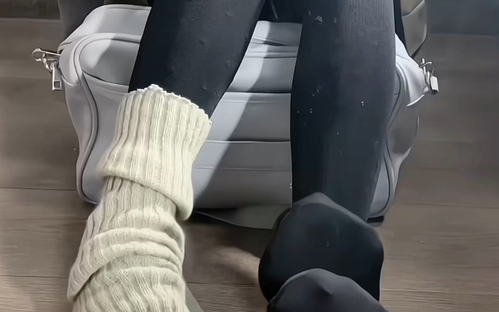 How many layers can you tell? It's an eye test.