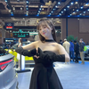 #美女车模 超美的车模给你比心了