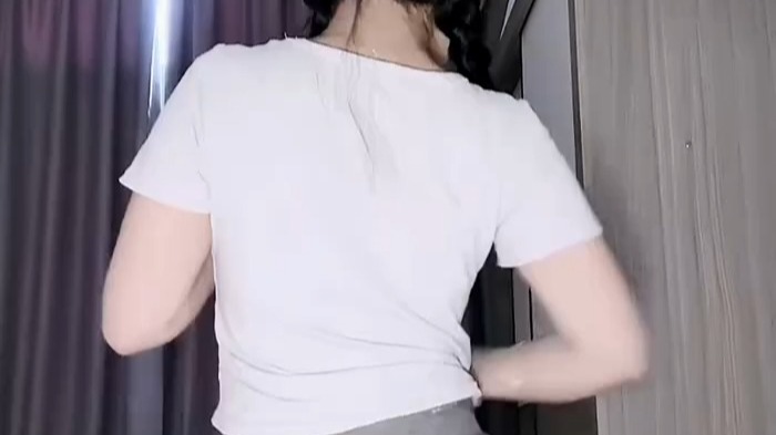 乔楚楚3（点关注，不迷路）