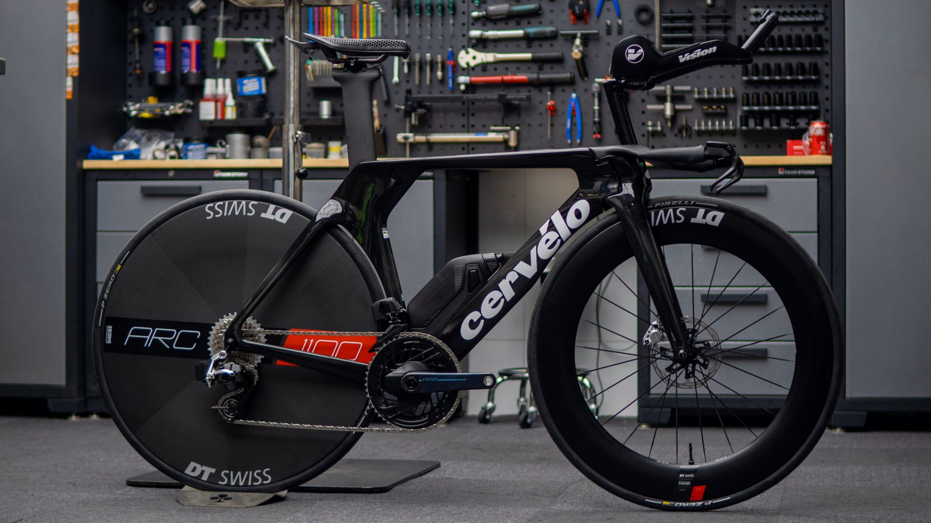 第一视角装车解说：Cervelo P5 TT