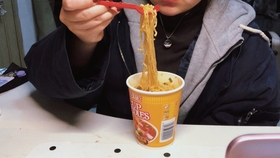 大学生怎么减脂暴食 096e5624eef273d942df36b543185d8509728447.jpg@280w_158h_1c_100q.jpg
