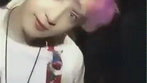 综艺明星吃播 0995e4371ae8c2018400f97bc095156eeae8d2a6.jpg@480w_270h_1c