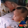 五个月的宝宝突然连续翻身，原来真的不用练。到时间宝宝自己就会翻身了