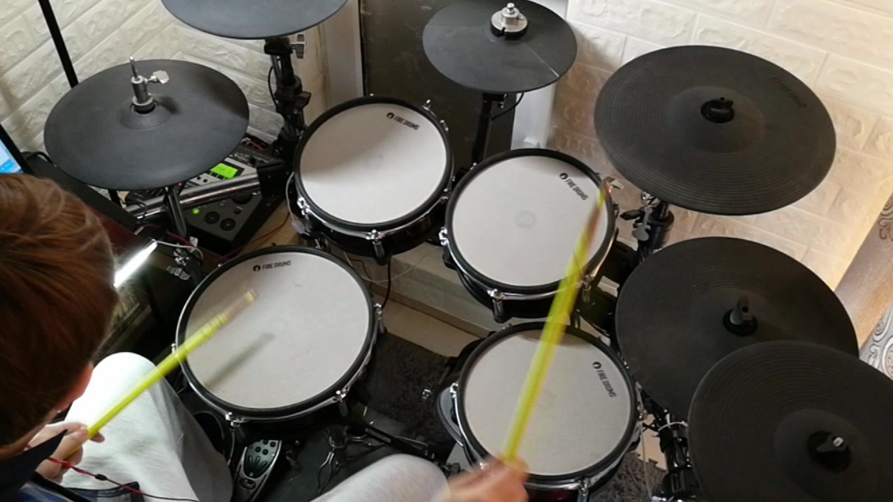 【Drum Cover】杨坤,郭采洁:《答案》哔哩哔哩 (゜゜)つロ 干杯~bilibili