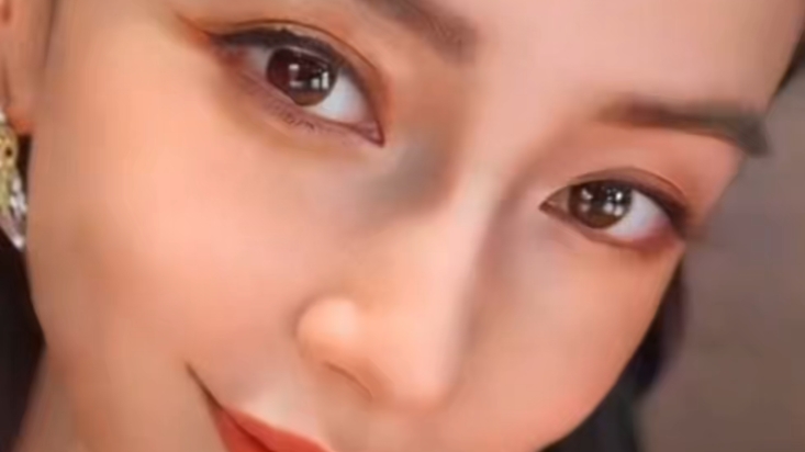 杨颖妆容欣赏更多语音完整版等你来挑战