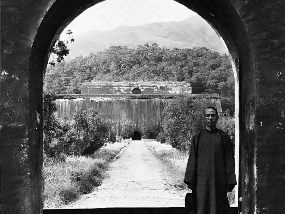 春风若有怜花意