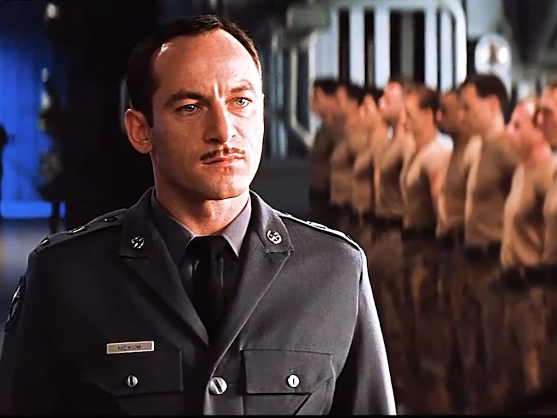 小孩刚生出来就征兵入伍，哭得最凶的都标记出来重点培养《兵人》