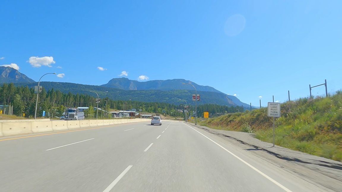 【4K 60FPS】驾驶在加拿大不列颠哥伦比亚省 驾车前往冰川国家公园（2025.10）