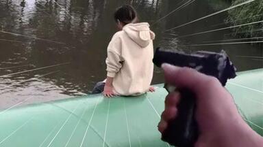 你再想不开的话我就要开枪了！