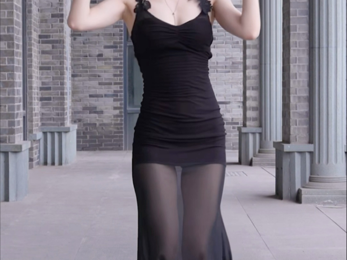 裙子自带黑丝效果 鸳鸯戏