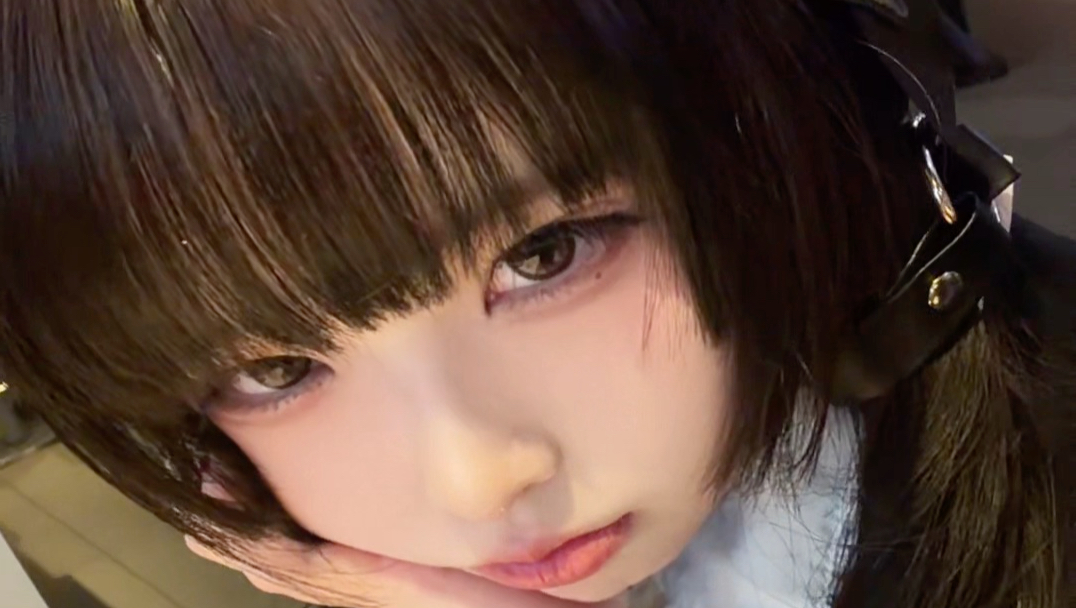 Hmph. Forget you. How am I supposed to forget you?