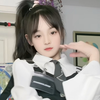 弟弟：姐姐～姐姐～姐姐～。       萱：滚