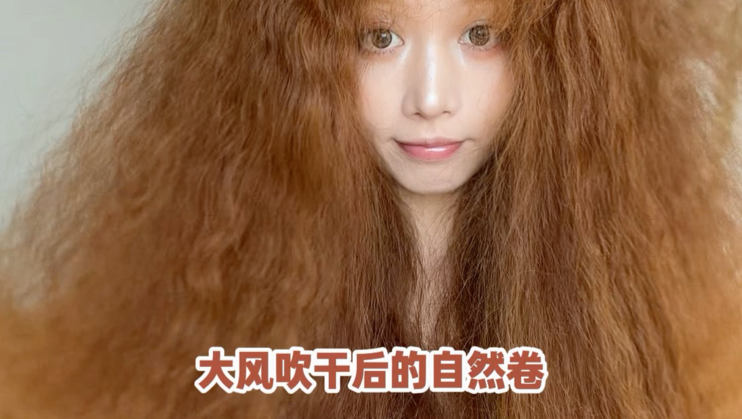 护理完后，沙发自然卷直接变的油锃瓦亮✨