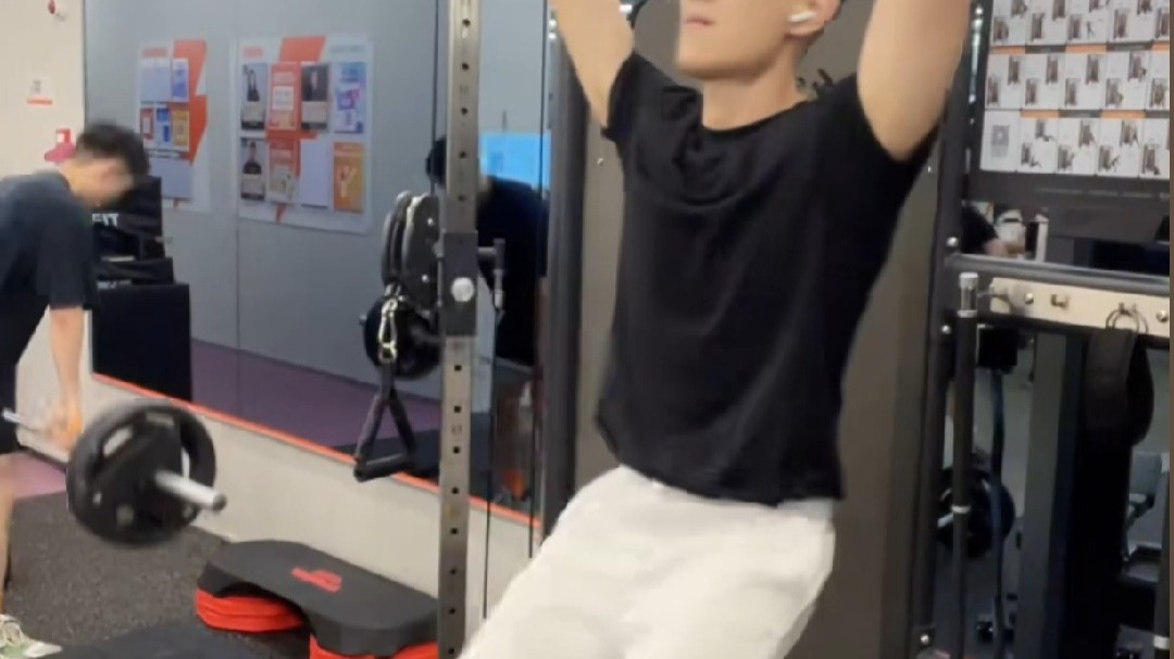 屏幕录制 2025-07-22 190753