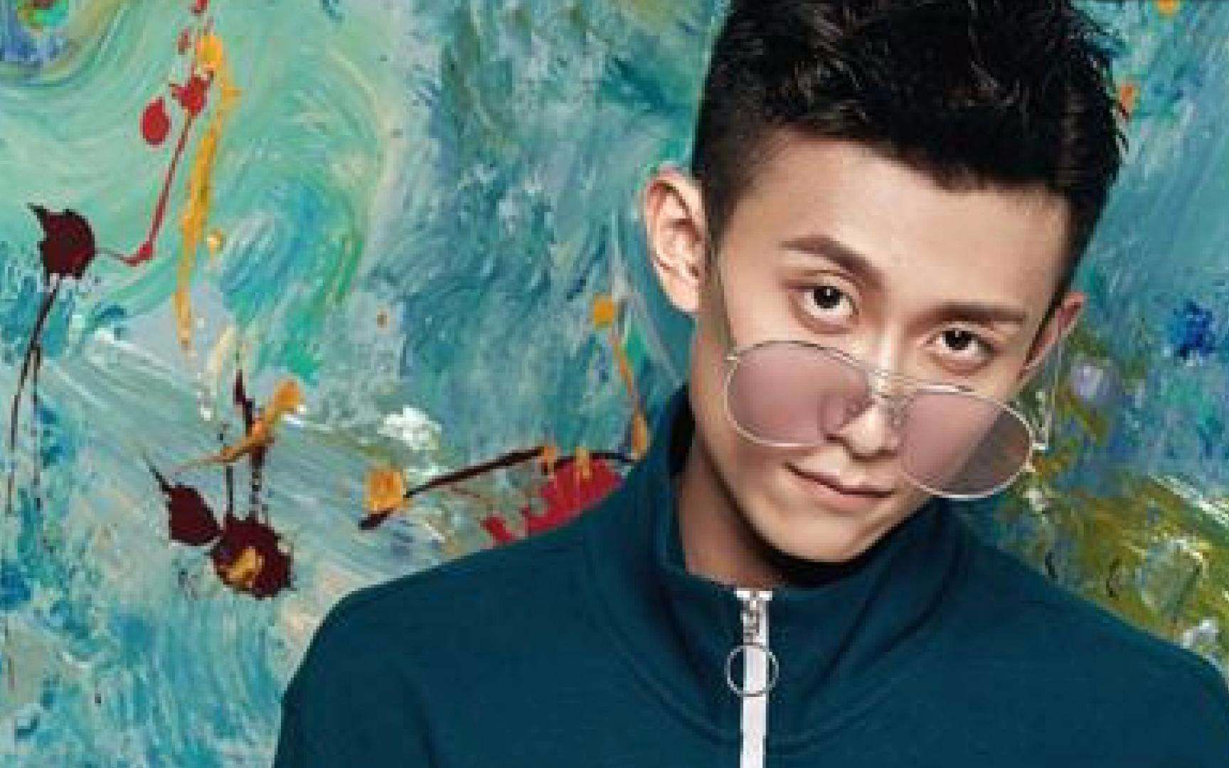 点赞 张一山柒个我暴力人格崔皓月cut 评论官方微信