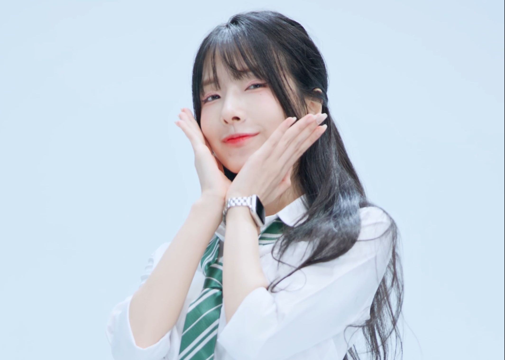 Queencard Xu Ying 230704