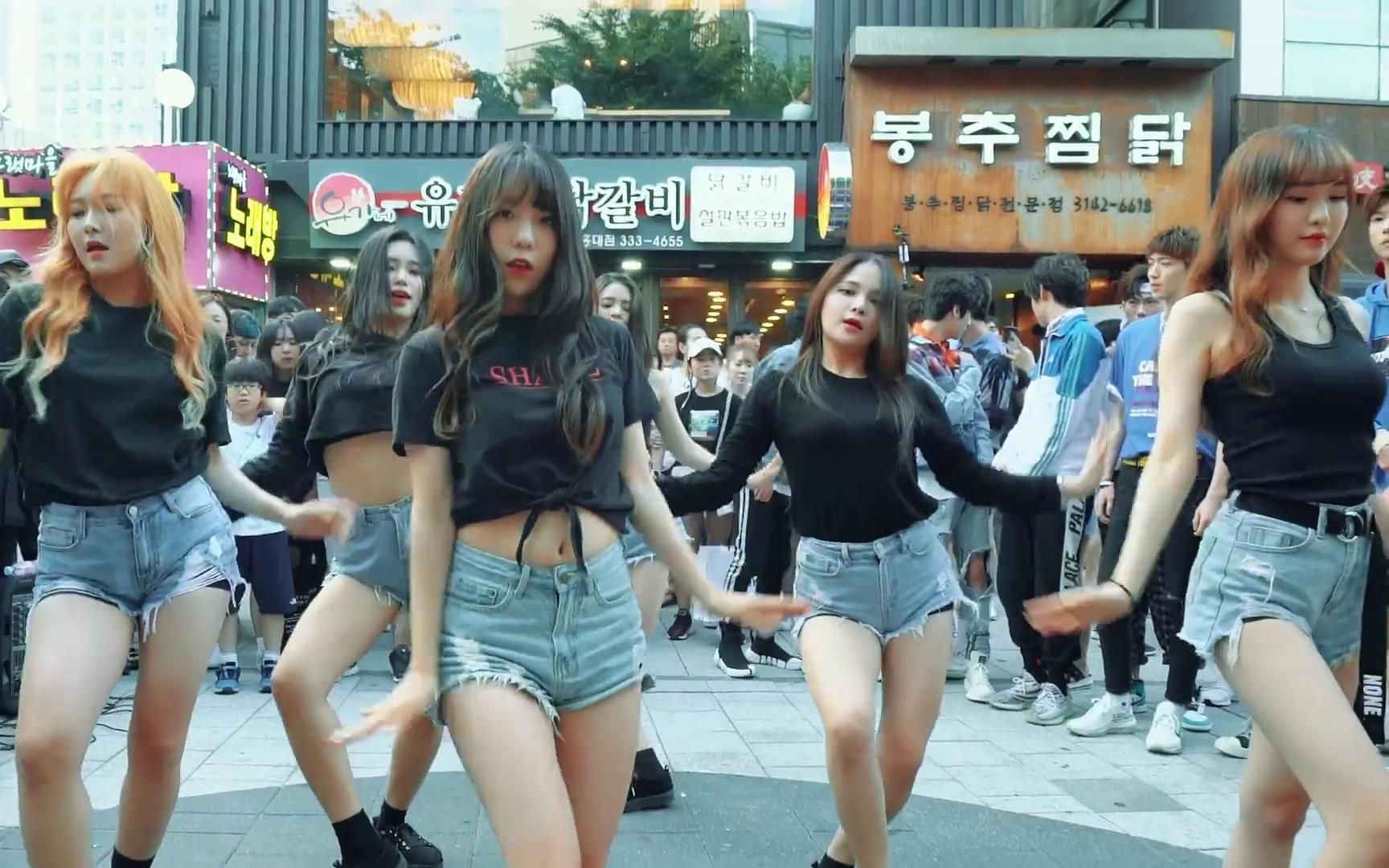 韩国女团街头跳舞_哔哩哔哩_bilibili