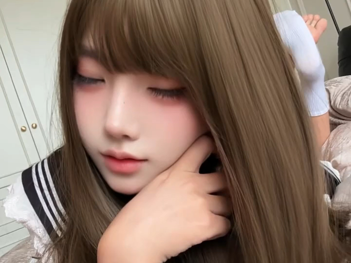 这个喷不了，她长得太爽了