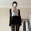 她像是含苞待放的花骨朵