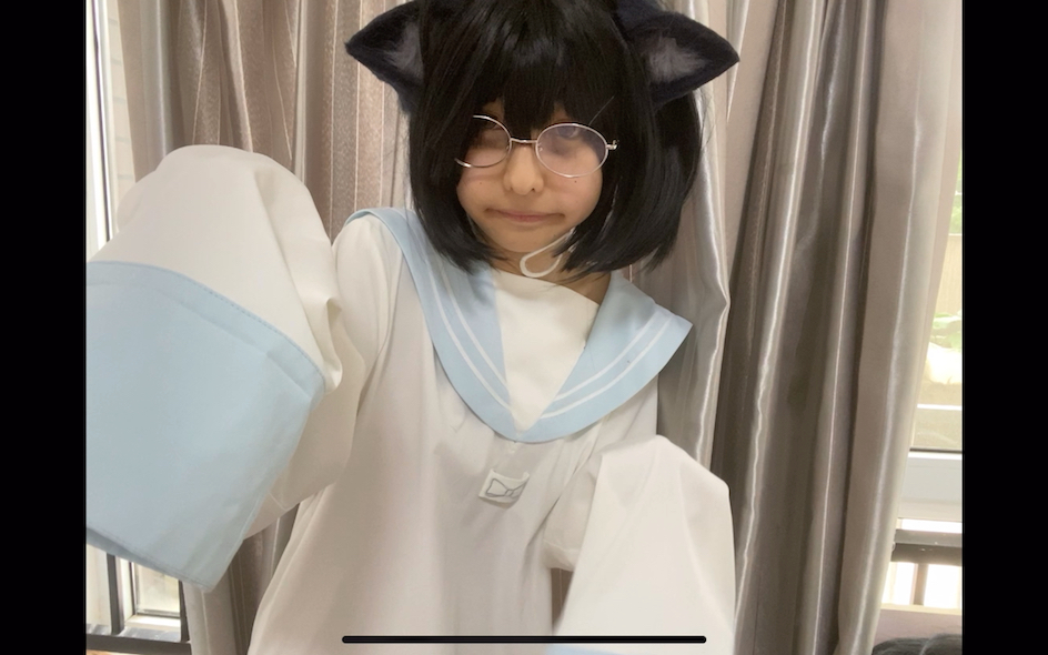 o Tron o Master's or Master-sama's Ghost Cat (please let go)