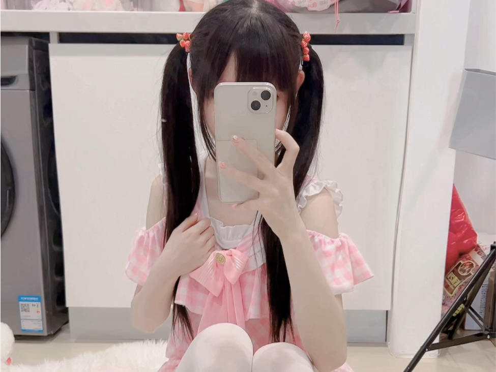 [Soft girl cat cat has become an adult] The latest video is online, begging for attention!