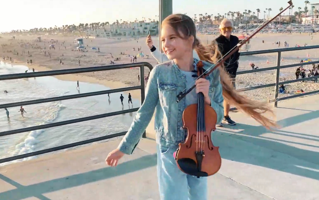 花季少女 Karolina Protsenko 小提琴演奏《Fight Song》_哔哩哔哩_bilibili