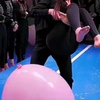 看着就揪心，女孩的屁股会疼吗