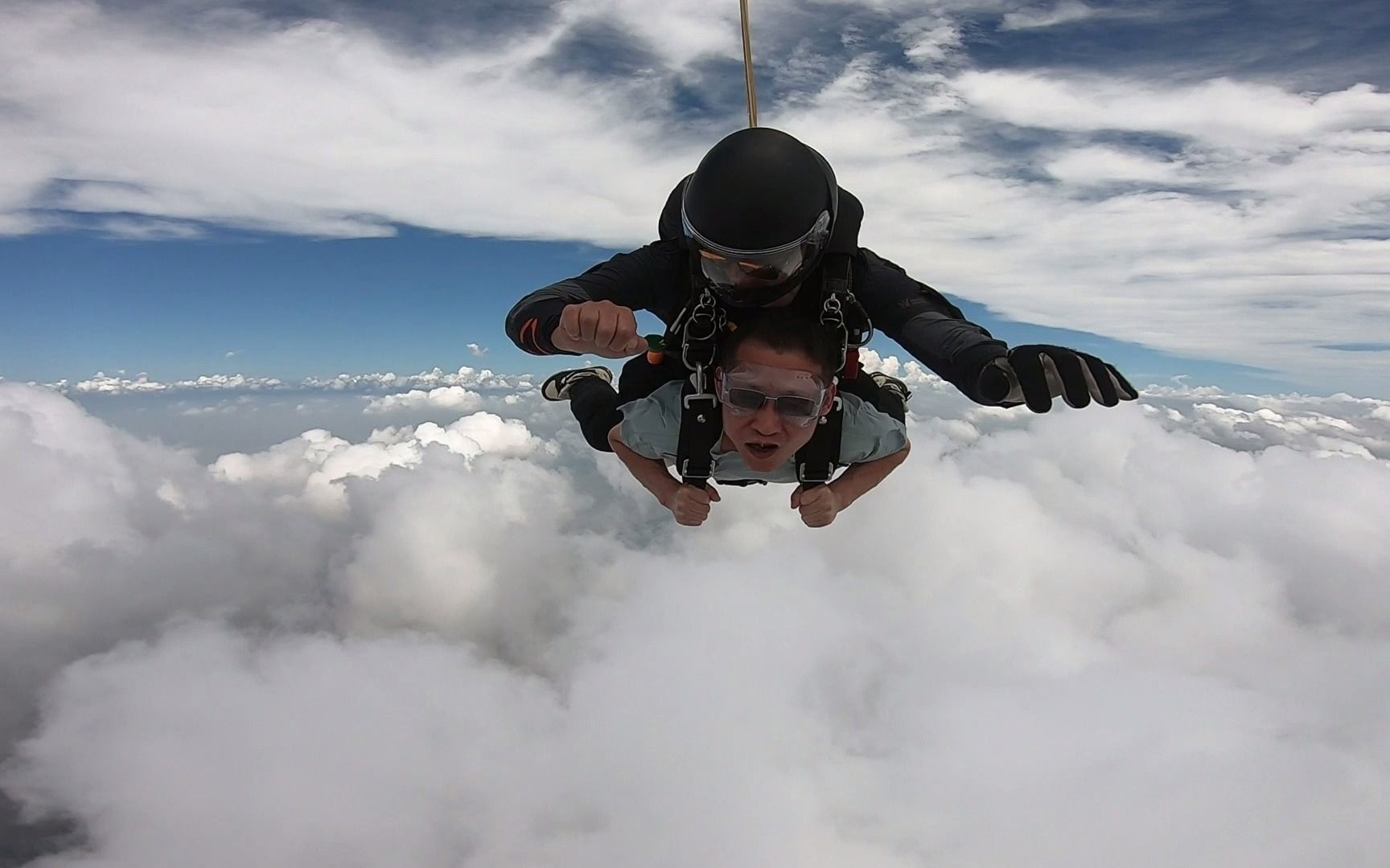 双山岛4000米江景跳伞实录
