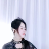 穿了一身皮装而又原始的熟女