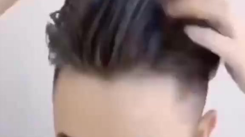 狼尾发型男小学生 13f63d58e5c2343fc74ac8fe7083c870565c9f78.png@480w_270h_1c