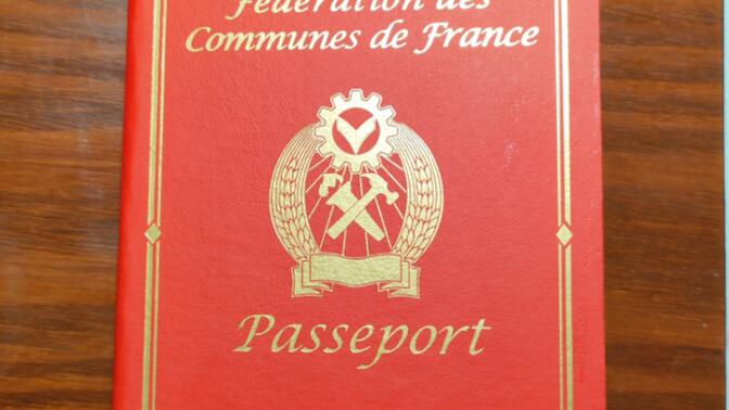 终于拿到法国护照了！（）