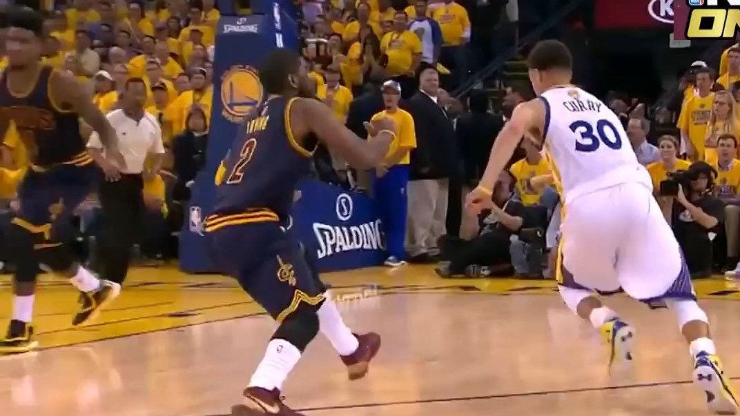 长篇回顾NBA那些永载史册的瞬间，从传奇绝杀到震撼扣篮