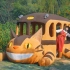 耗时65天，打造出6.8米宫崎骏动漫的龙猫巴士！