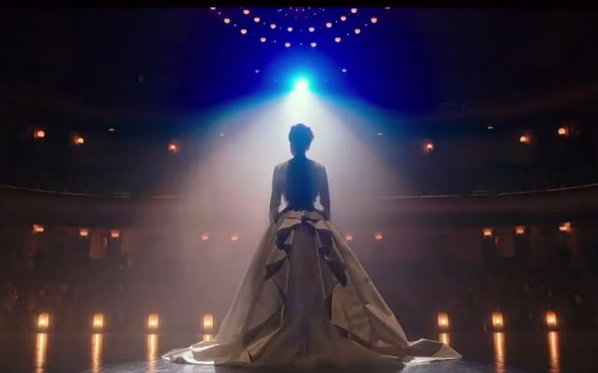 电影《马戏之王》最惊艳的三分钟！丽贝卡·弗格森演绎“瑞典夜莺”Jenny Lind，在舞台上演唱《Never Enough》