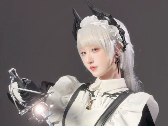 English maids never go out of style ♥︎