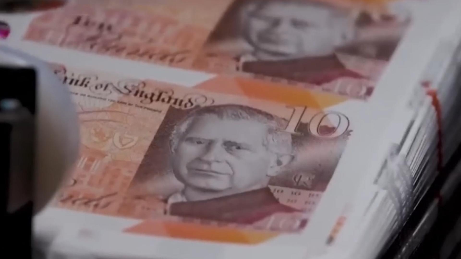 英国发行新版本英镑钞票