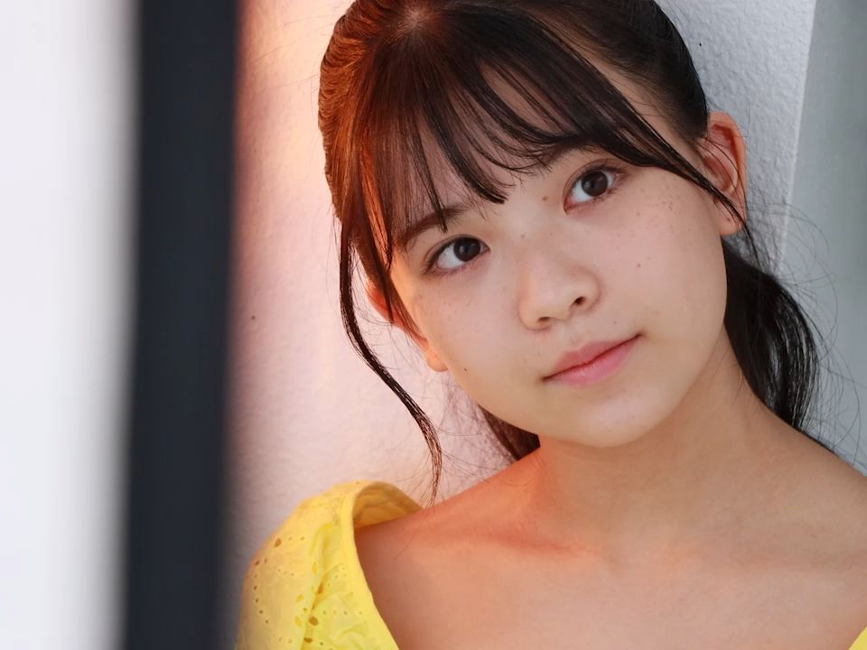 Pale Yellow Dresses Imaizumi Maru 2022-01-17